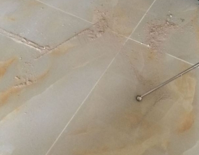兴隆瓷砖空鼓维修公司分享粘合剂选择不当在瓷砖铺贴过程中可能导致以下问题